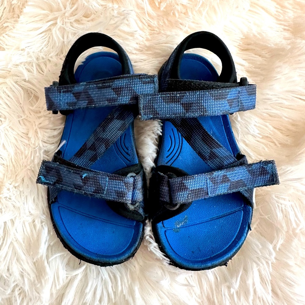 Northside Kids Blue Adjustable Open Toe Sport Sandals Hiking Camping. Size 9